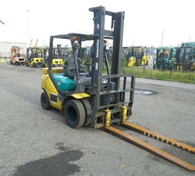 Xe nâng 2.5 tấn máy dầu gật gù FD25C-16    (0973766284)