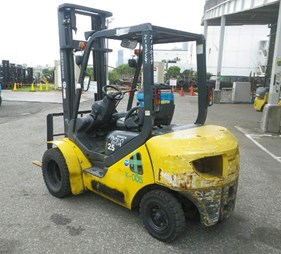 Xe nâng 2.5 tấn máy dầu số sàn FD25C-17    (0973766284)
