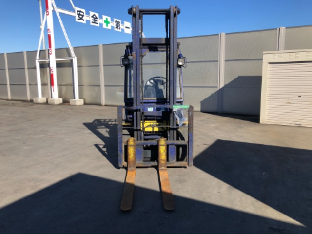 Xe nâng dầu Komatsu