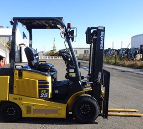 Xe nâng điện 2.5 tấn bình ắc quy khô FE25-1    (0973766284)