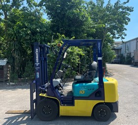 Xe nâng dầu 1.8 tấn Komatsu FD18C-16 (đời -16)    (0973766284)